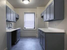 featured image of 215 Clinton Pl