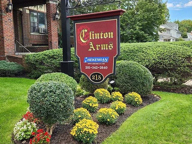 Clinton Arms - Photo 5 of 12