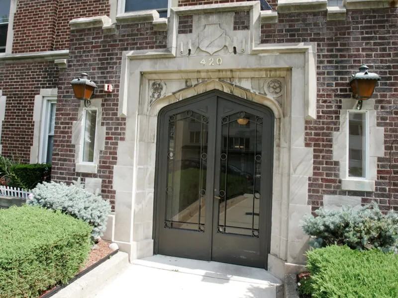 Poplar Place - Photo 3 of 14