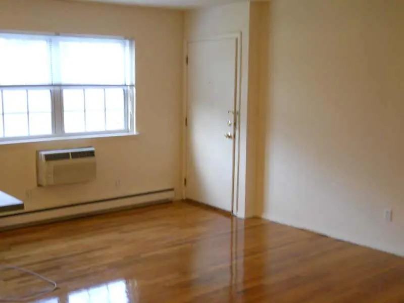 Valley - Photo 2 of 17