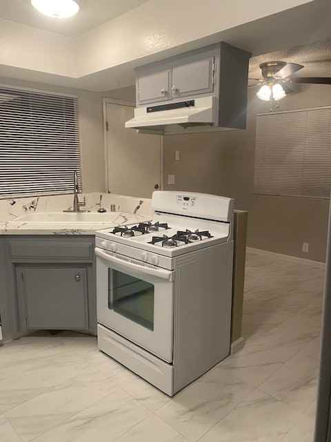 20241 Park Rd #D - Photo 2 of 2