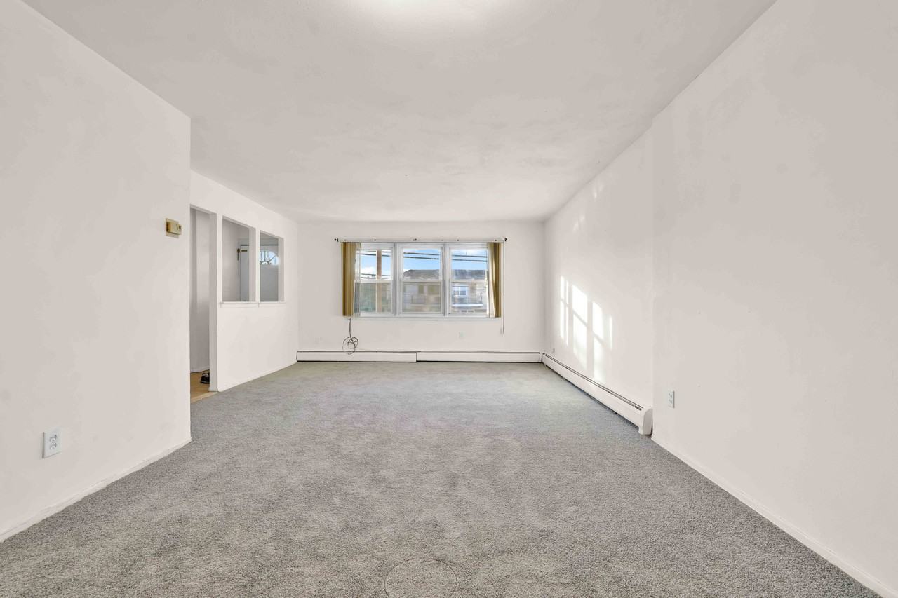 8319 149th Ave #2 - Photo 3 of 14