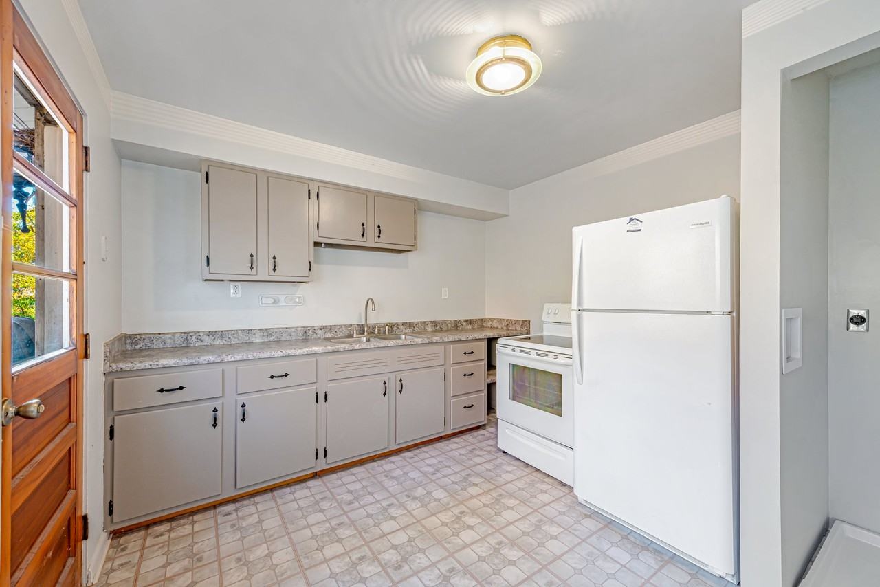4815 Christy Rd #1 - Photo 6 of 11