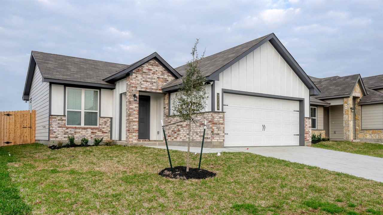 2218 John Ross Ct #1