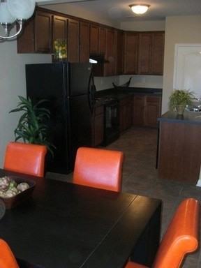 192 Abbey Rd - Photo 3 of 7