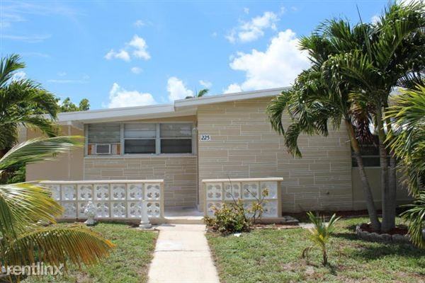 225 Henthorne Dr - Photo 2 of 7