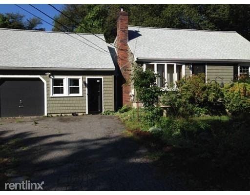 358 Ashland St - Photo 3 of 5