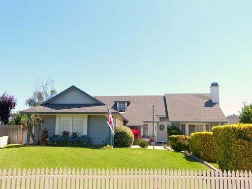 587 Billie Ct - Photo 2 of 10