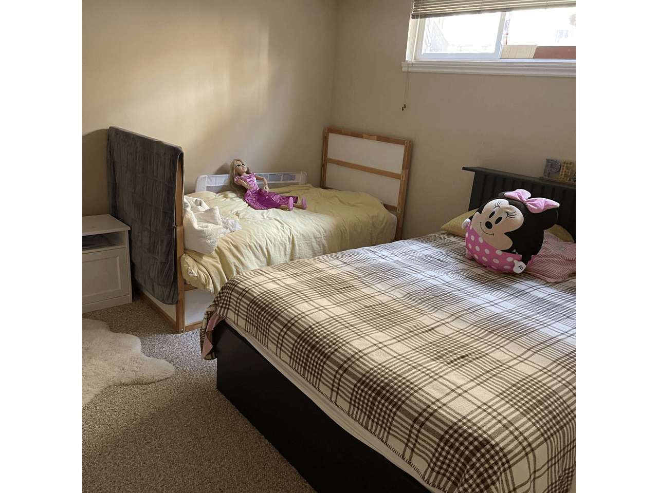 8 Sunnycrest Road - Photo 2 of 9