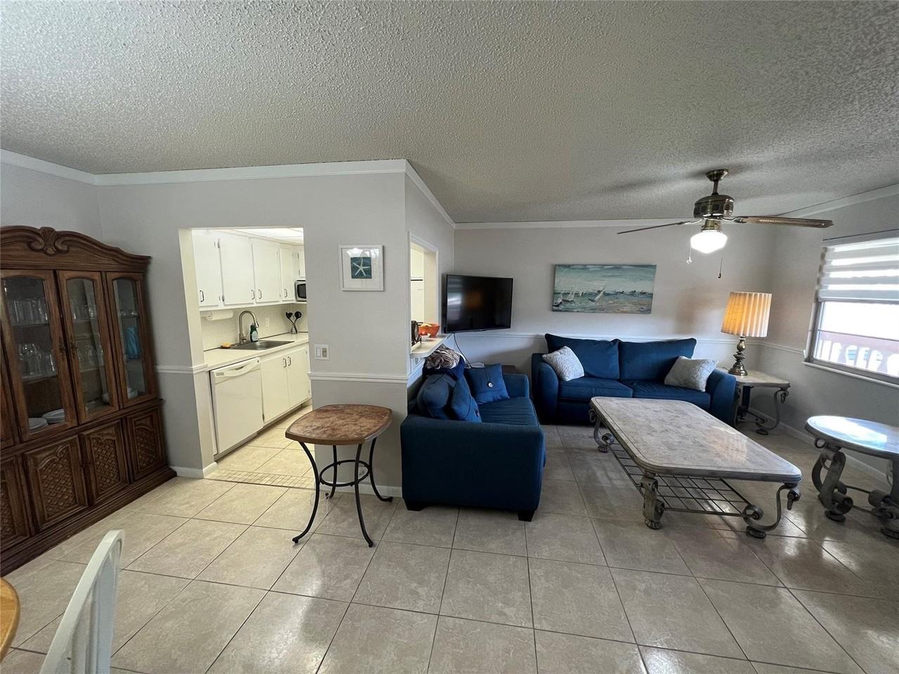 335 Farnham P #335 - Photo 3 of 8