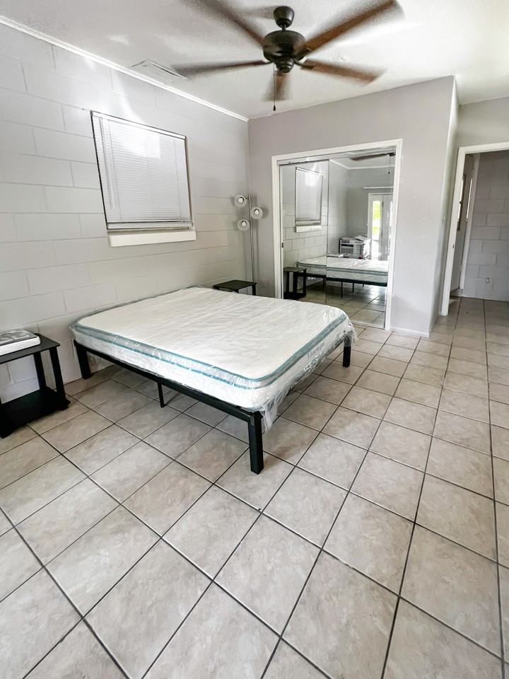 Napoleon St - Photo 4 of 15