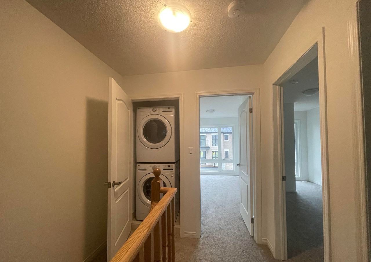 1464 Grand Prairie Path - Photo 3 of 9