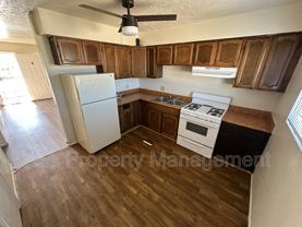 308 Virginia St Ne #D - Photo 1 of 1