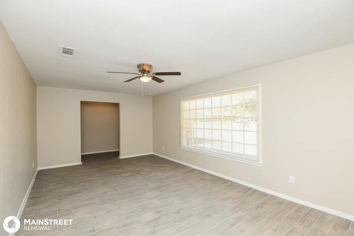 1001 Lake Louise Rd - Photo 3 of 16