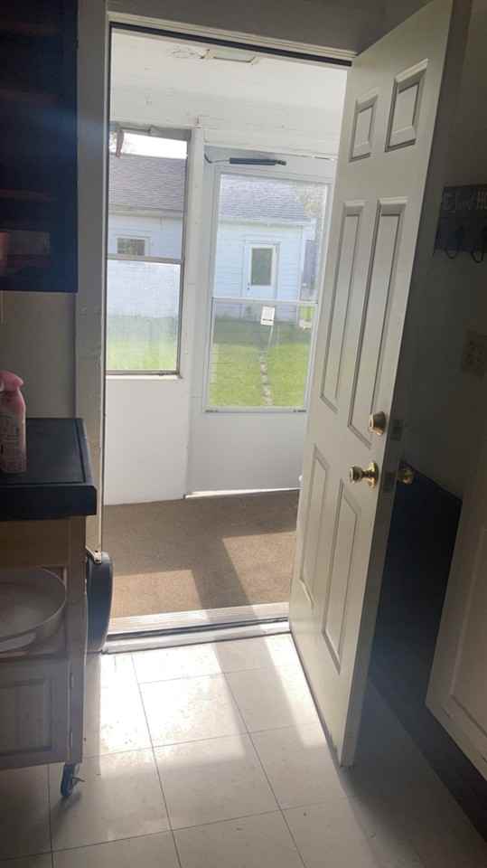 1521 Lincoln Ave #NA - Photo 3 of 4