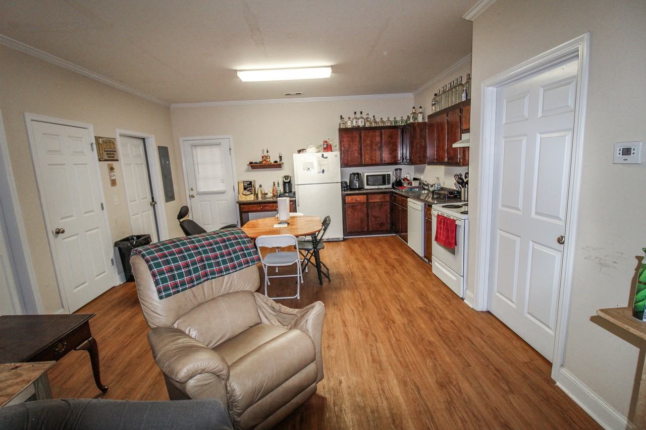 203 Faculty Boulevard #1 - Photo 3 of 5