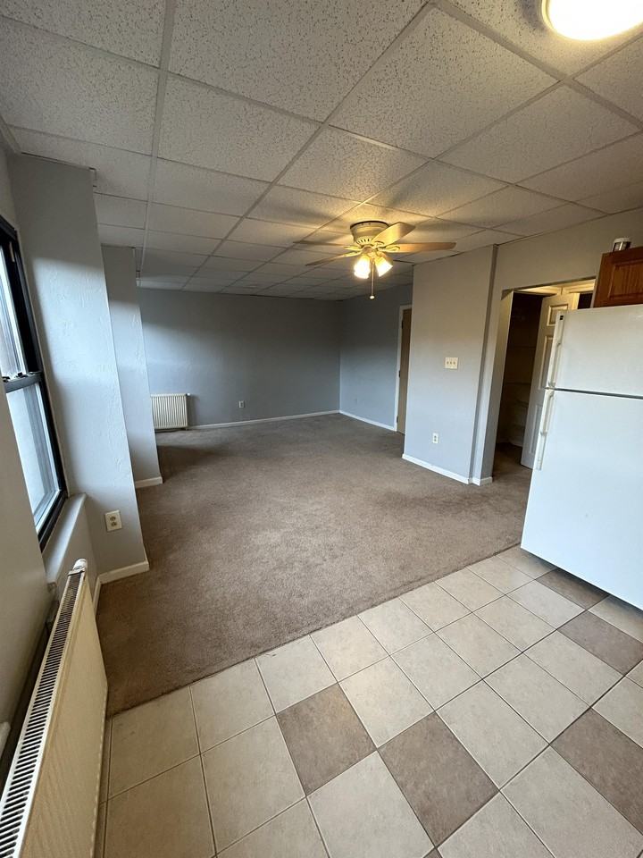 547 Lincoln Ave #1 - Photo 3 of 7