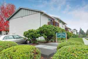 featured image of 1500 Ne 27th St Apt 83