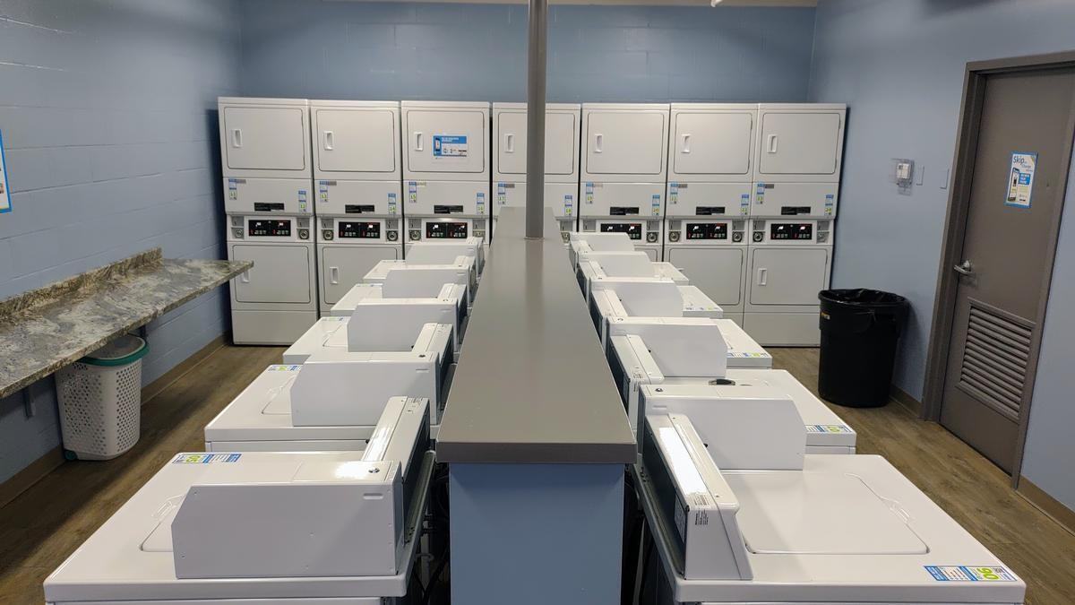 186 Mill St - Photo 5 of 10