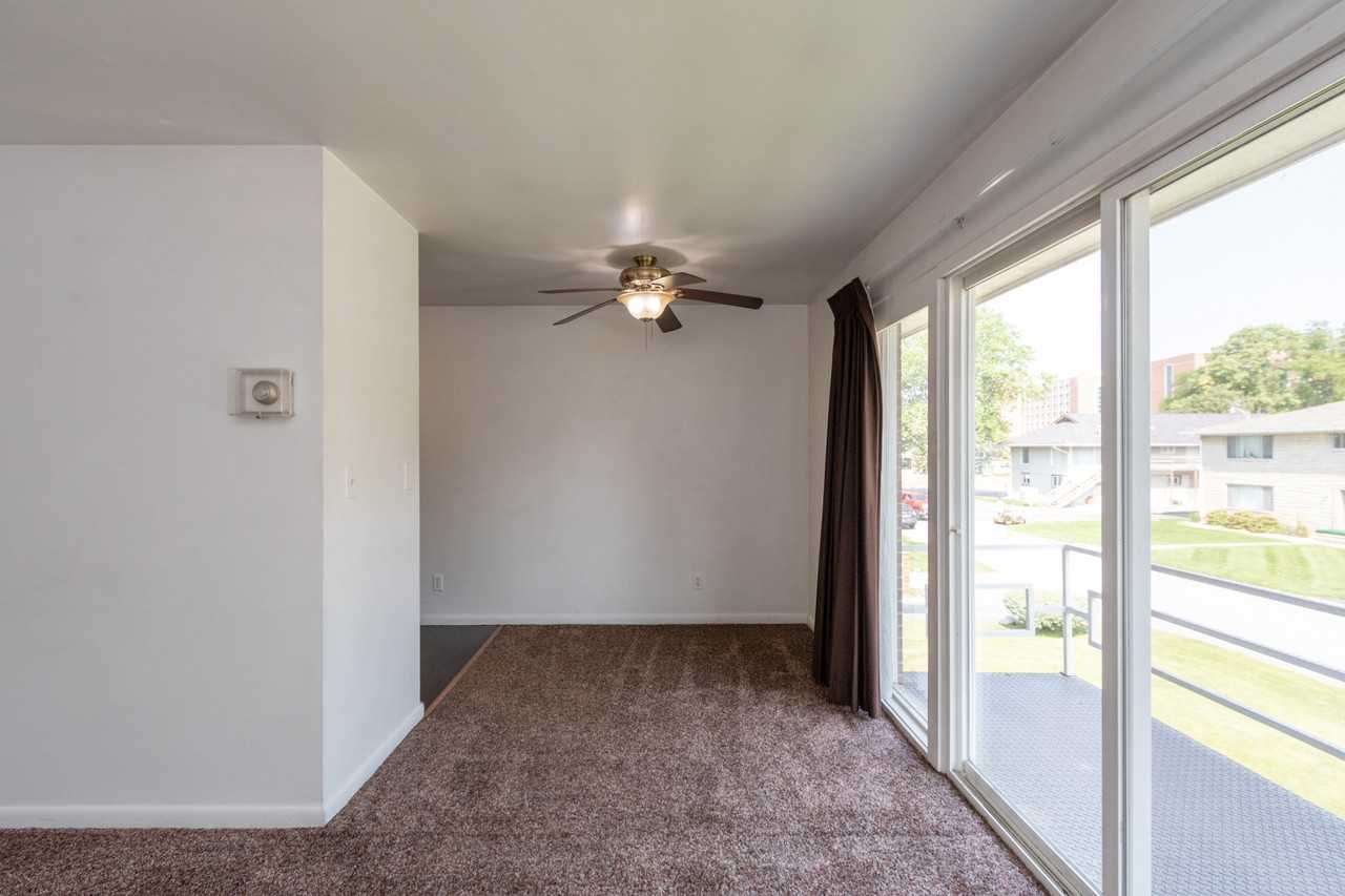 1201 W Wayne St #205 - Photo 5 of 11