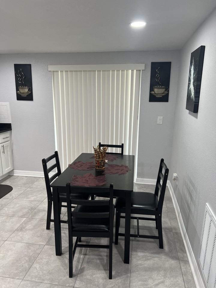 8331 Wilkins St - Photo 3 of 12