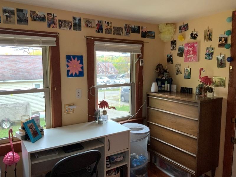 529 Elizabeth St - Photo 4 of 8