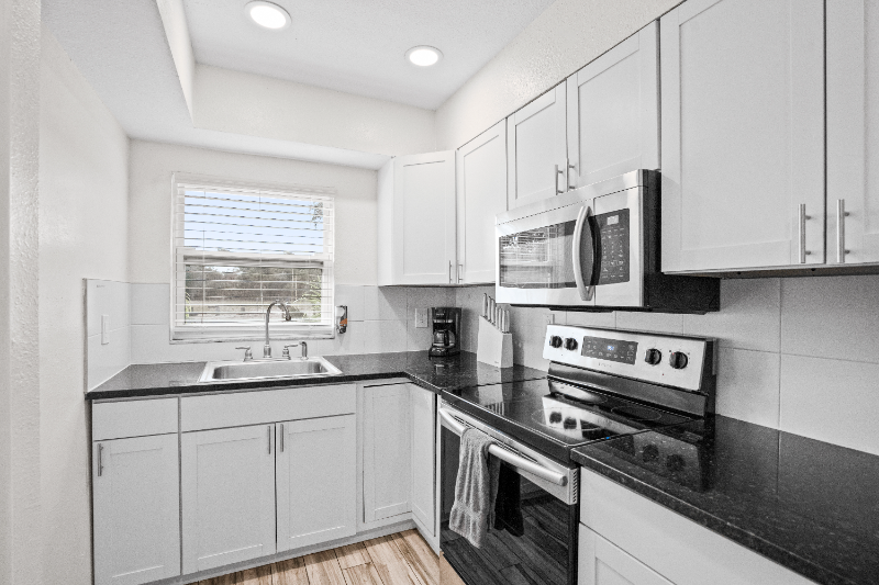 6244 S Martindale Ave #B - Photo 7 of 11