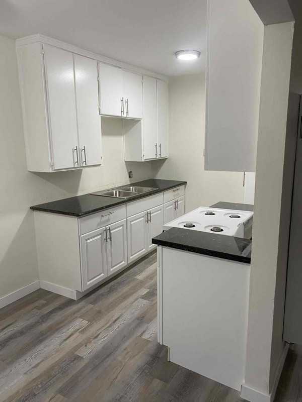 1022 N Market St #1 - Photo 2 of 7