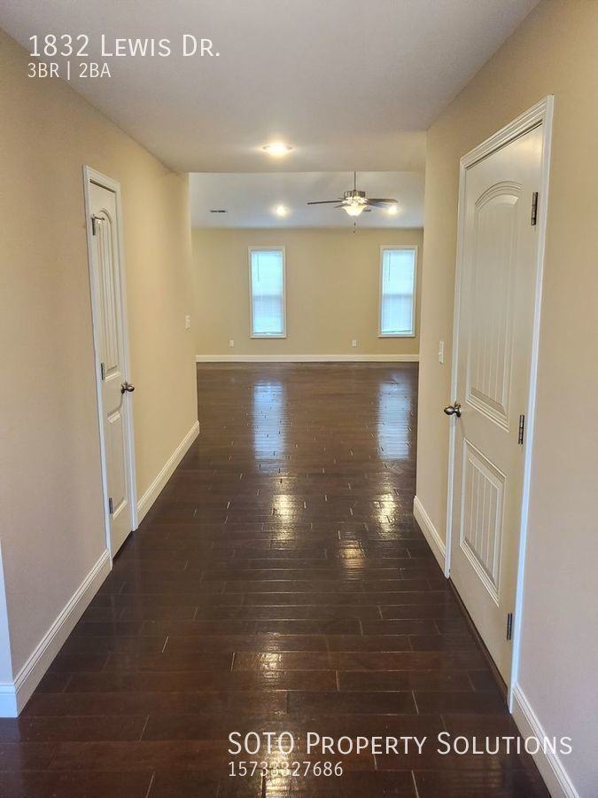 1832 Lewis Dr - Photo 2 of 19