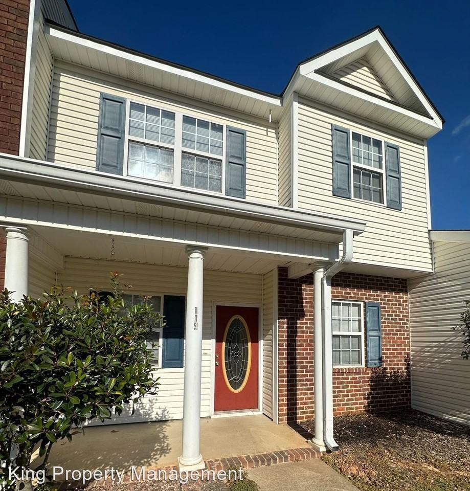 Edith Avenue - Photo 2 of 19