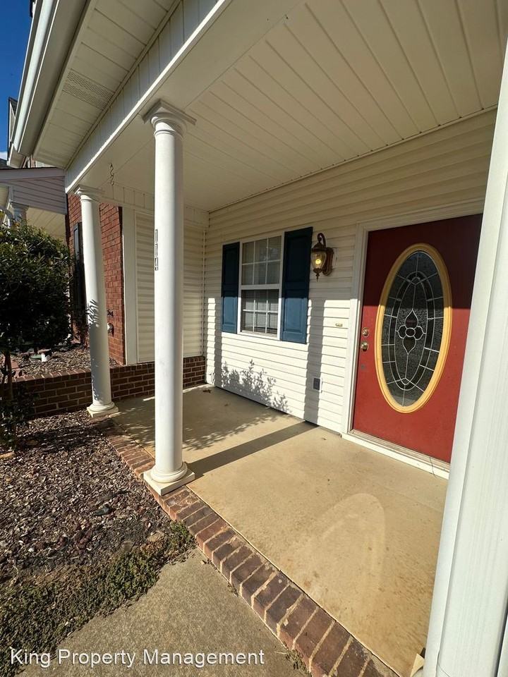 Edith Avenue - Photo 3 of 19