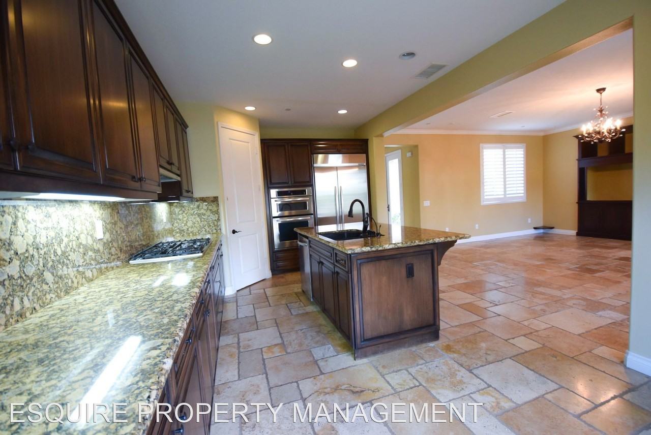 4072 Farralon Way - Photo 3 of 17