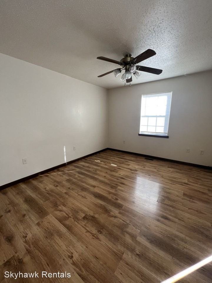 Clifton St - Photo 2 of 9