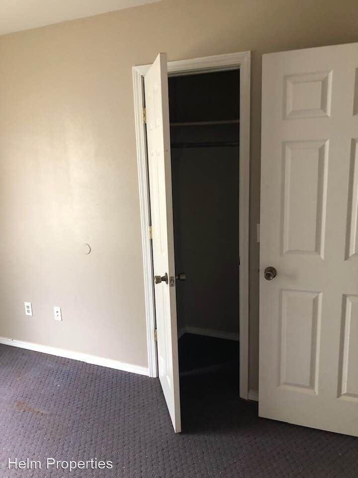 706 W Johnson St - Photo 3 of 15