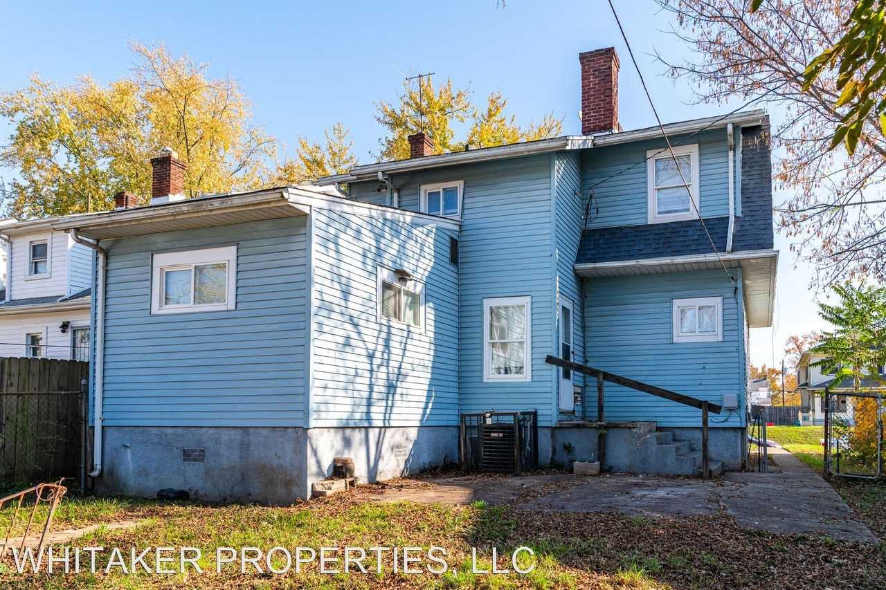1133 Vernon Dr - Photo 3 of 39
