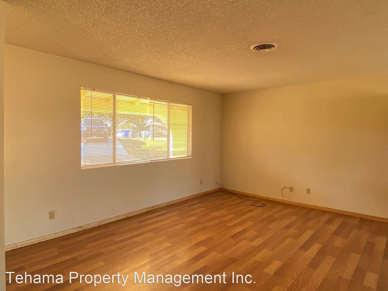 355 Linda Ct - Photo 2 of 19