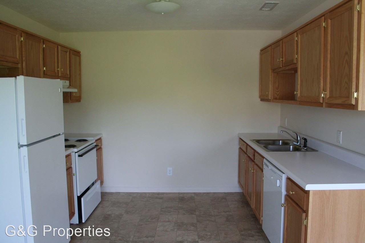 745 Kinniard Rd. - Photo 2 of 12