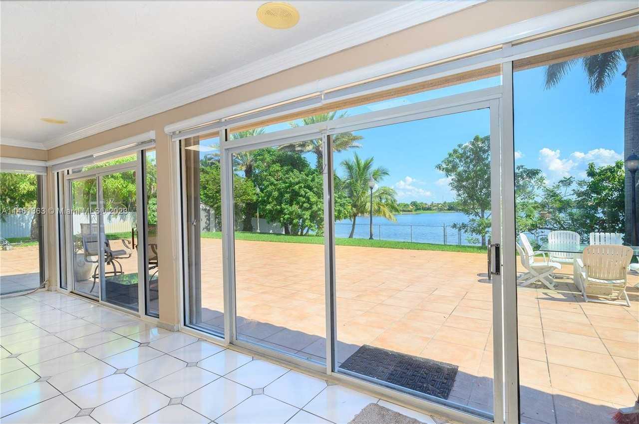 4501 Sw 146th Ct #4501 - Photo 3 of 8