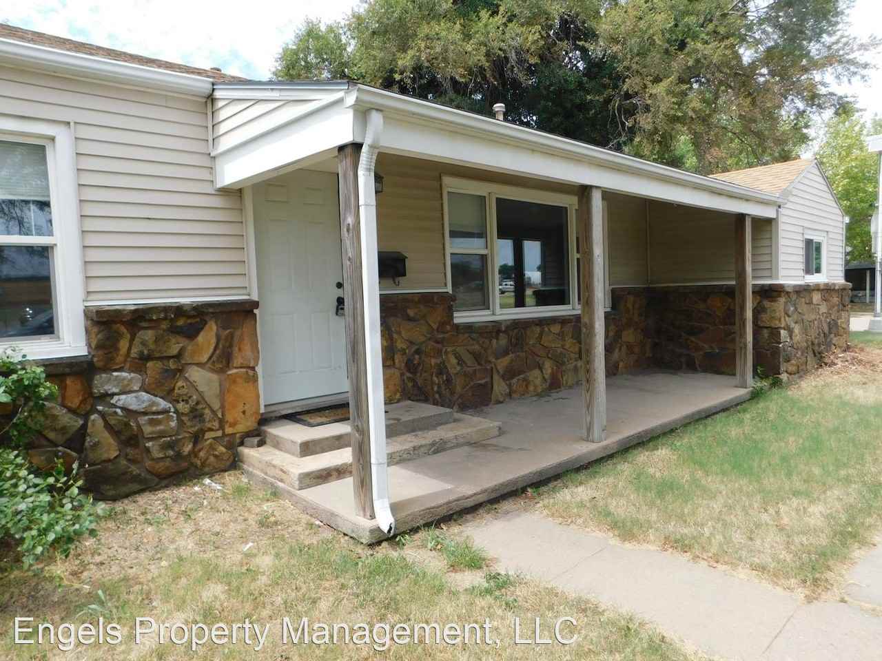 529 N Orchard St - Photo 2 of 19
