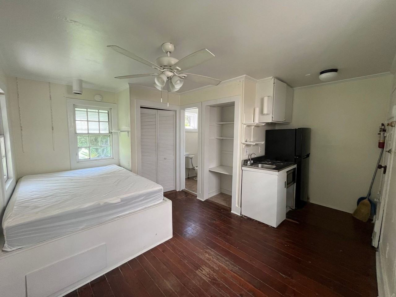 37 Smith Street - Photo 3 of 11