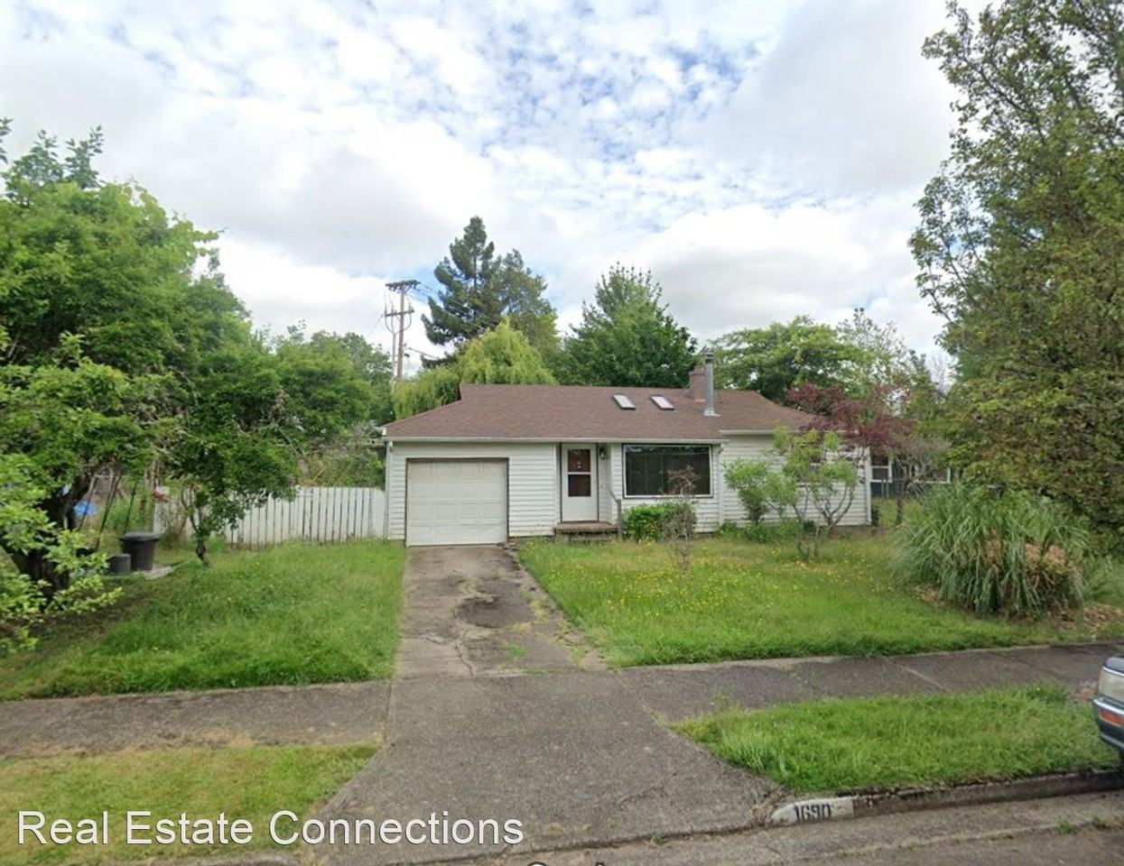1690 Mckinley St - Photo 2 of 29
