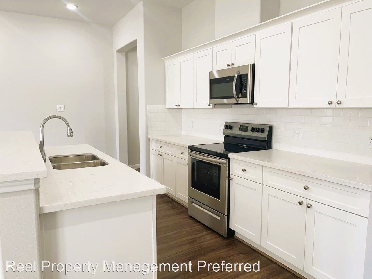 1102 Road 5709 - Photo 2 of 26