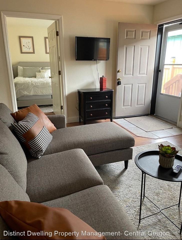 One bedroom and one bath Duplex. - Photo 2 of 6
