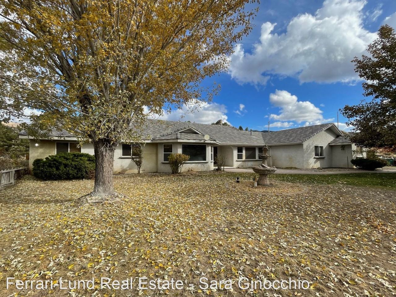 1200 Chance Ln - Photo 2 of 32
