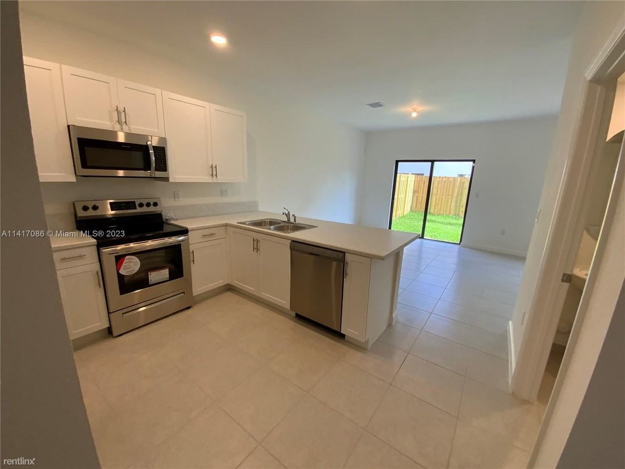 11972 Sw 244th Ln - Photo 3 of 18