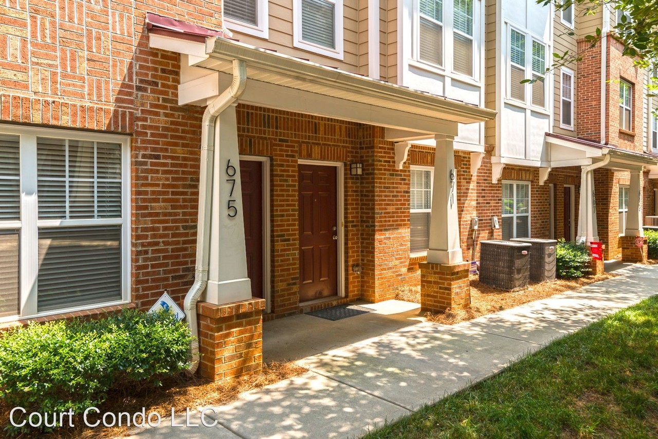 Image showcasing Taliesin Ct./Weddington Ave. Apartments - Charlotte NC | Zumper