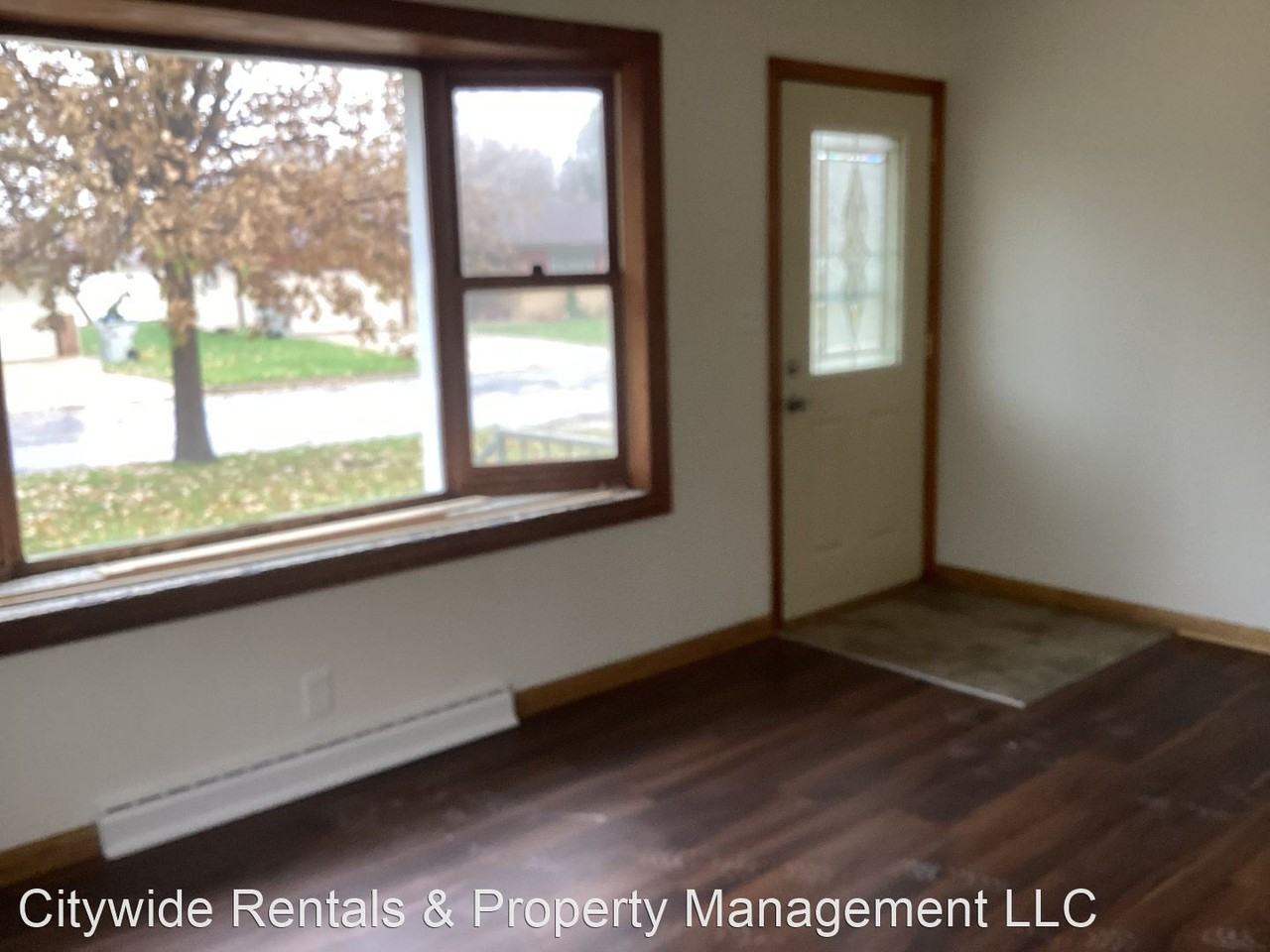 5308 N 87th St - Photo 2 of 10