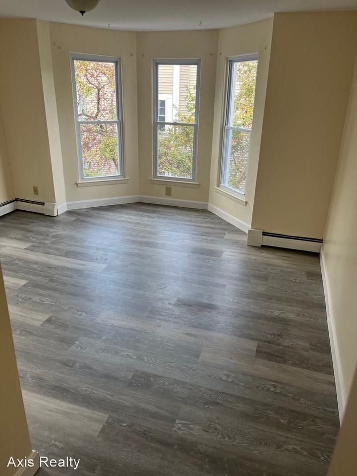 4-6 Gorman Ave - Photo 3 of 21