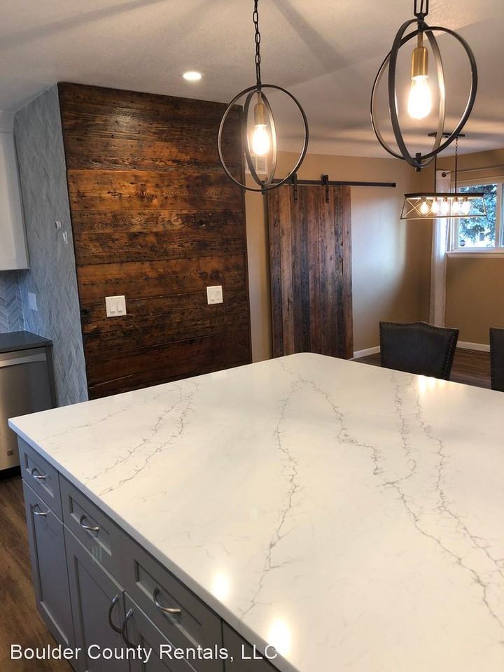 13140 Hazel Ct - Photo 2 of 37