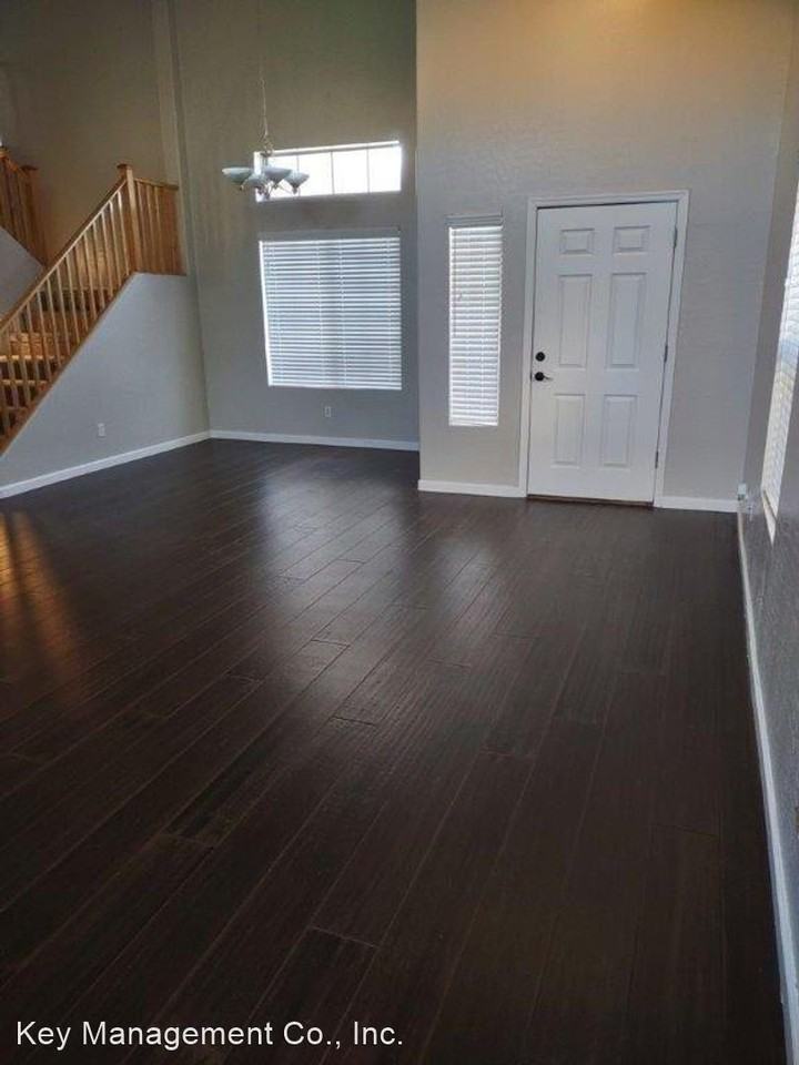 15272 W Cottonwood St - Photo 2 of 19